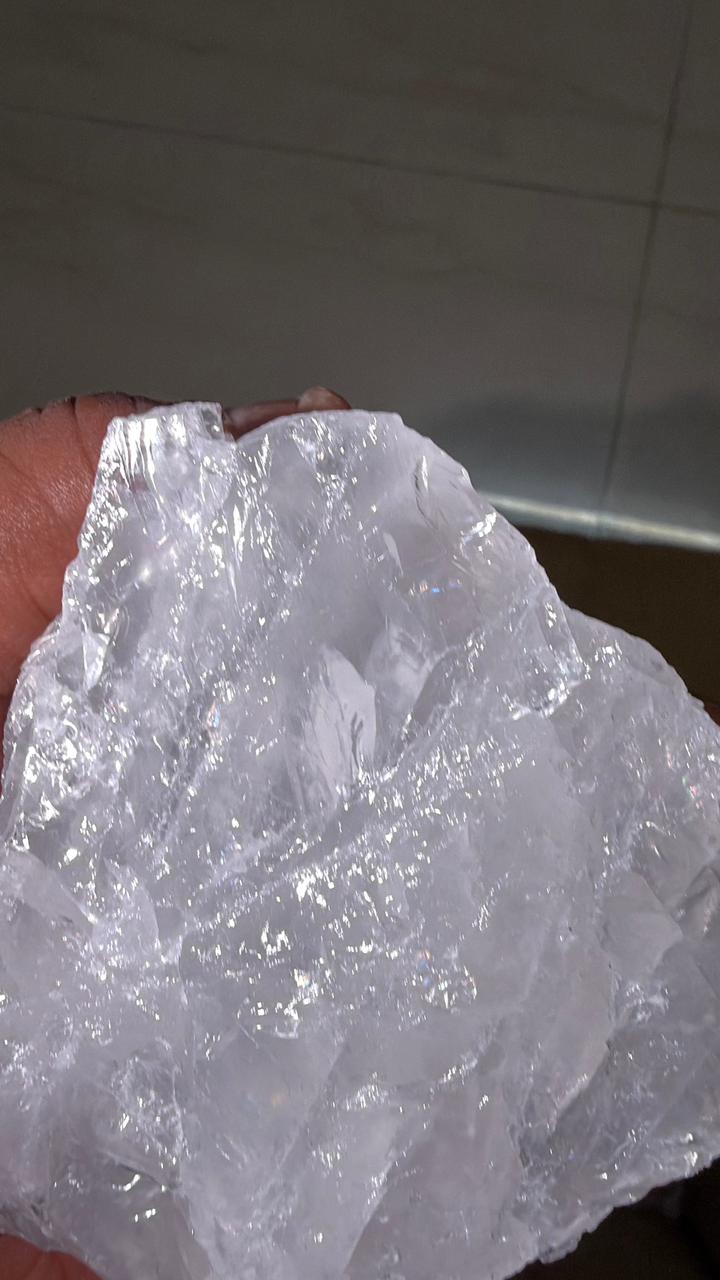 Glassy quartz — vitreous, transparent silica grade for premium float glass and ceramics